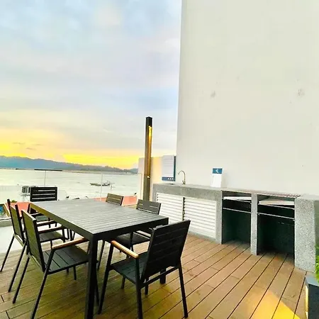 The Shore 12, Kota Kinabalu By Hypnossuites Exterior photo